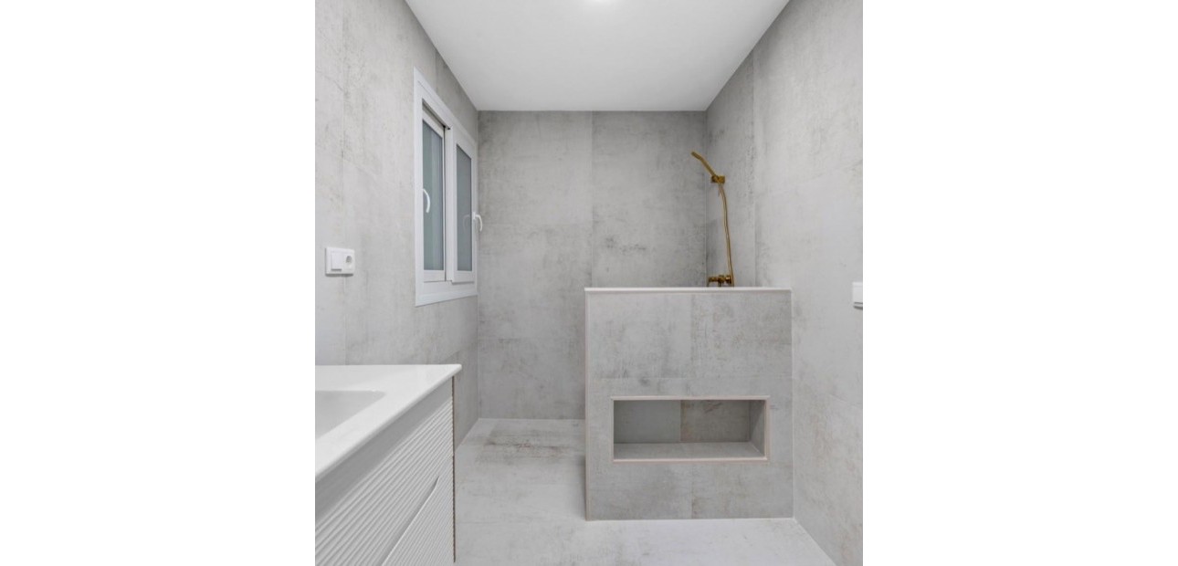 Herverkoop - Appartement / flat -
Torrevieja - torrevieja