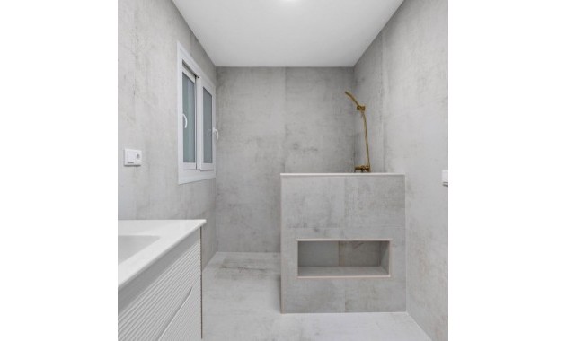 Herverkoop - Appartement / flat -
Torrevieja - torrevieja