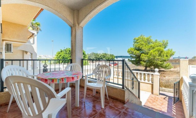 Sale - Bungalow -
Torrevieja - Estacion de autobuses