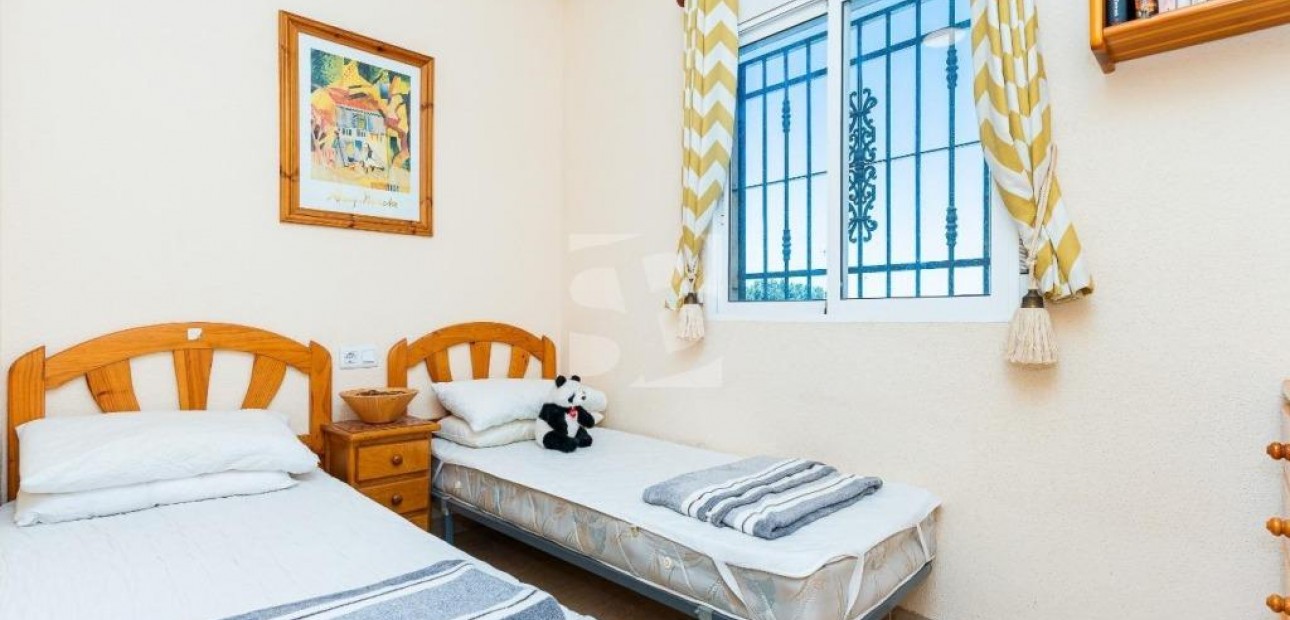 Sale - Bungalow -
Torrevieja - Estacion de autobuses