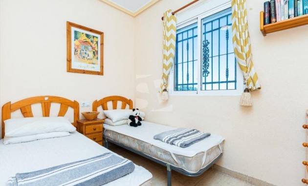 Sale - Bungalow -
Torrevieja - Estacion de autobuses