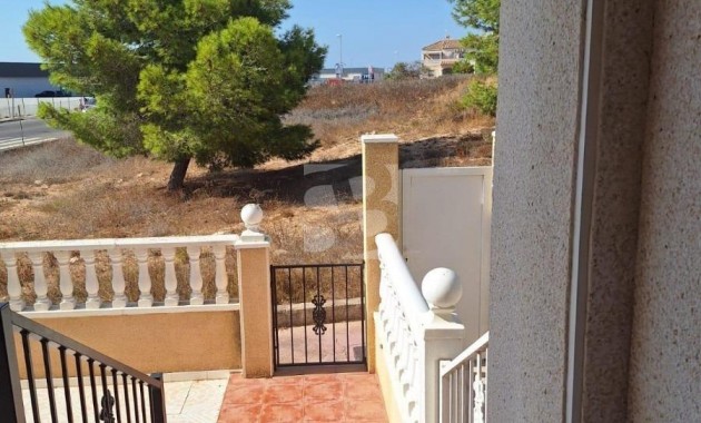 Sale - Bungalow -
Torrevieja - Estacion de autobuses