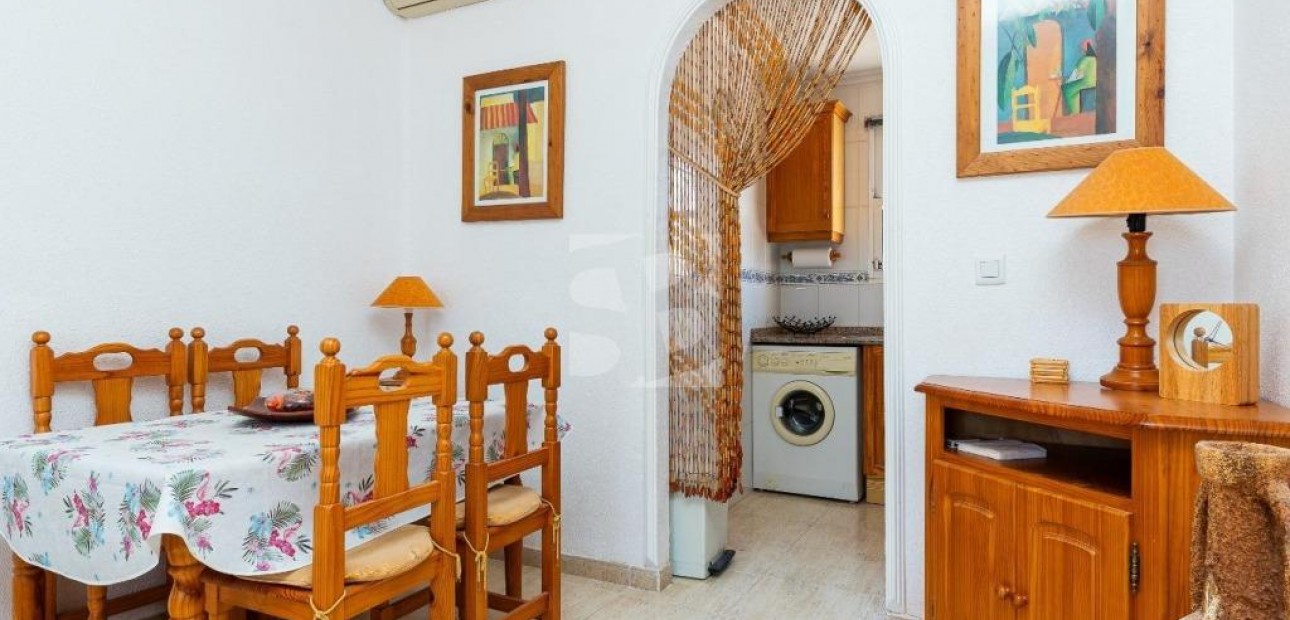 Sale - Bungalow -
Torrevieja - Estacion de autobuses