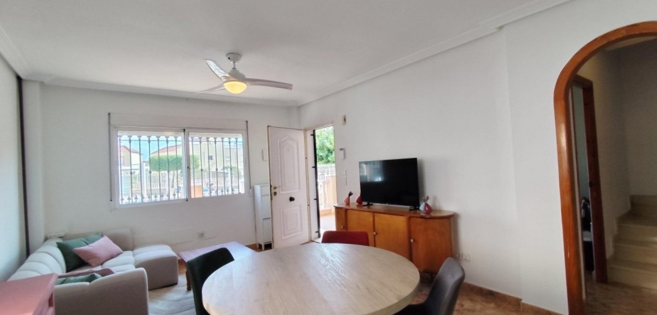 Sale - Bungalow -
Orihuela Costa - Campoamor
