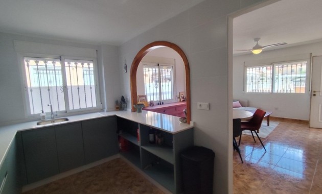 Sale - Bungalow -
Orihuela Costa - Campoamor