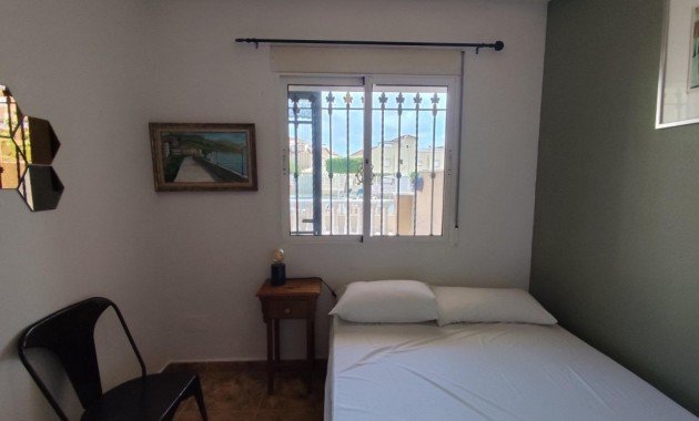 Sale - Bungalow -
Orihuela Costa - Campoamor