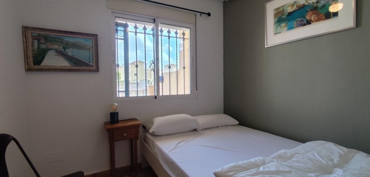 Sale - Bungalow -
Orihuela Costa - Campoamor