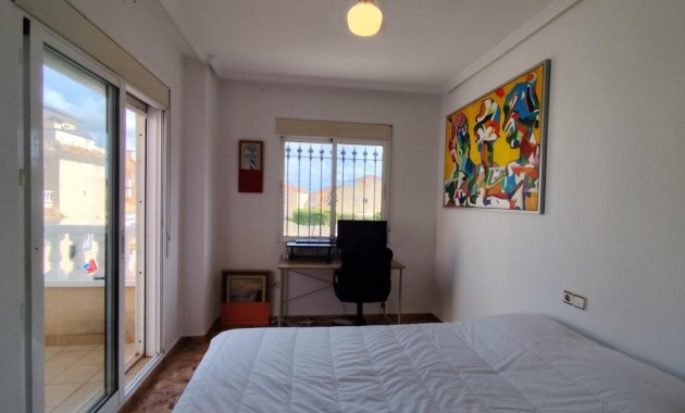 Sale - Bungalow -
Orihuela Costa - Campoamor