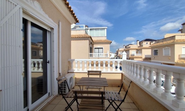 Sale - Bungalow -
Orihuela Costa - Campoamor