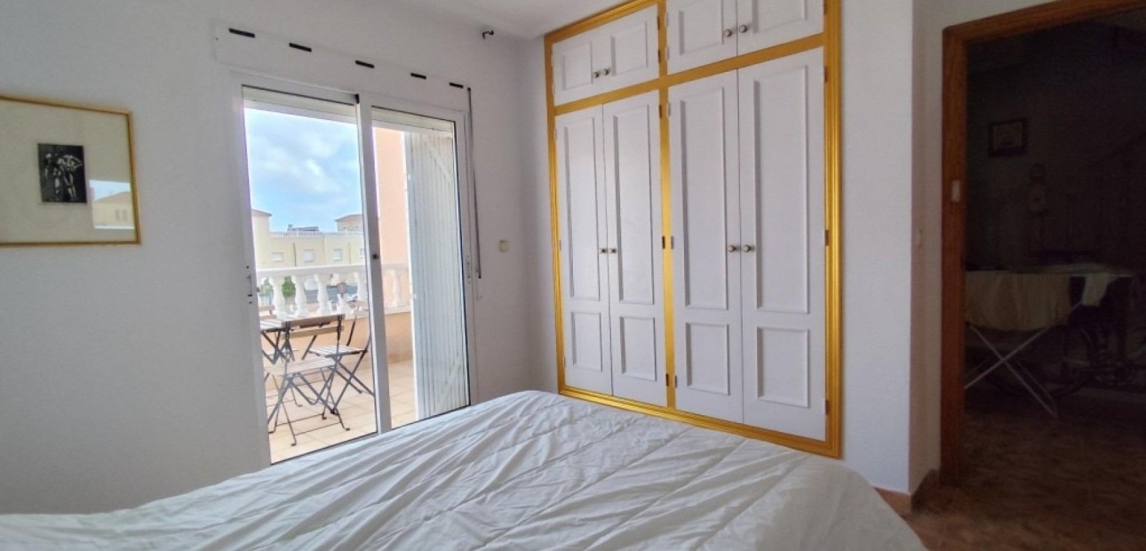 Sale - Bungalow -
Orihuela Costa - Campoamor
