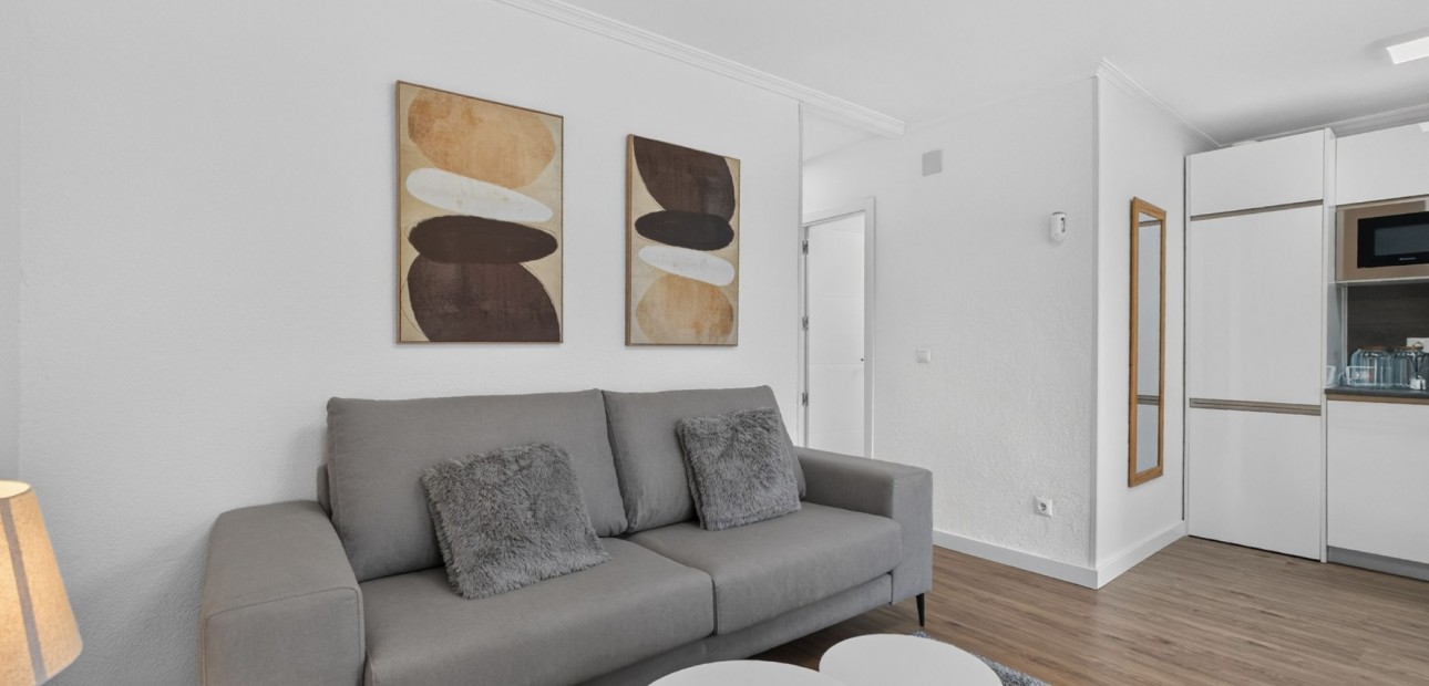 Sale - Apartment / flat -
Orihuela Costa - Villamartin