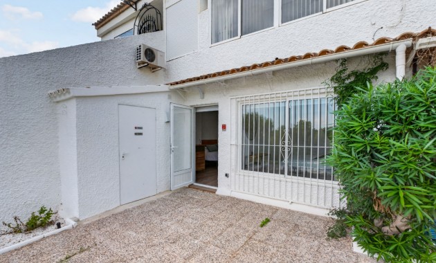 Sale - Apartment / flat -
Orihuela Costa - Villamartin