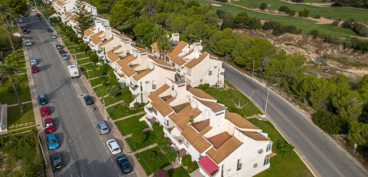 Sale - Apartment / flat -
Orihuela Costa - Villamartin