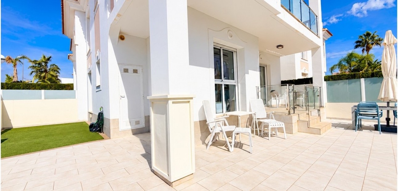 Sale - Apartment / flat -
Ciudad Quesada - Doña Pepa