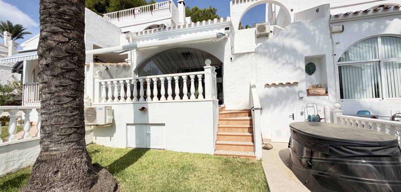 Sale - Bungalow -
Orihuela Costa - Villamartin