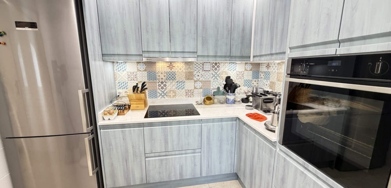 Sale - Bungalow -
Orihuela Costa - Villamartin