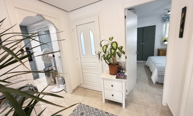 Sale - Bungalow -
Orihuela Costa - Villamartin
