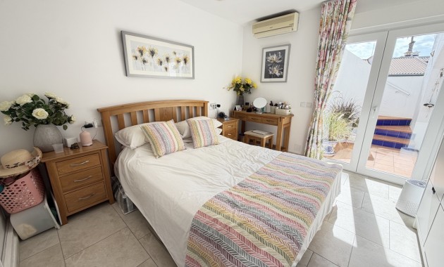 Sale - Bungalow -
Orihuela Costa - Villamartin