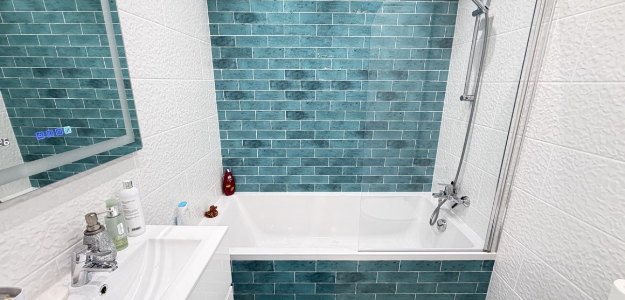 Sale - Bungalow -
Orihuela Costa - Villamartin