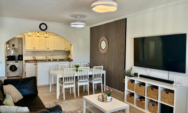 Sale - Apartment / flat -
Orihuela Costa - Villamartin