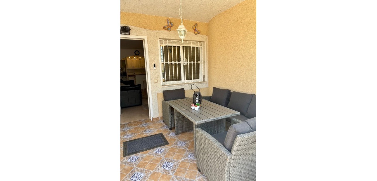 Sale - Apartment / flat -
Orihuela Costa - Villamartin