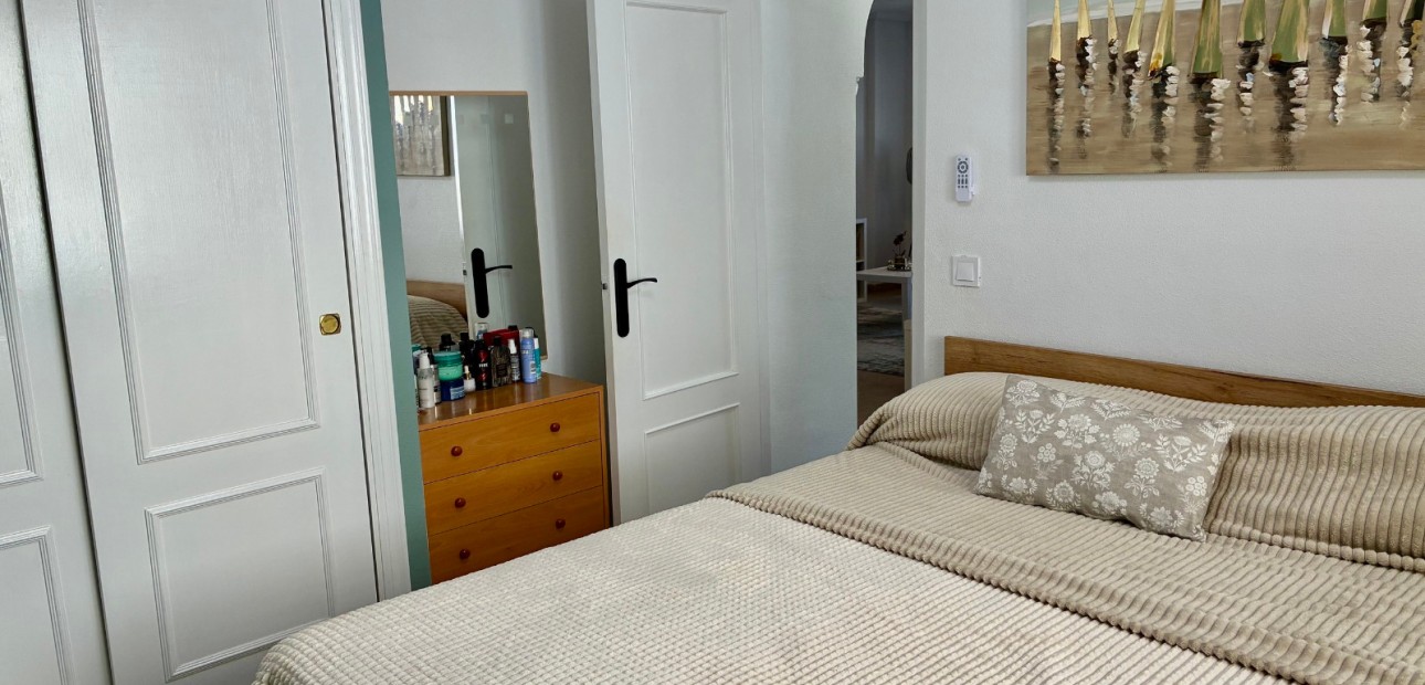 Sale - Apartment / flat -
Orihuela Costa - Villamartin