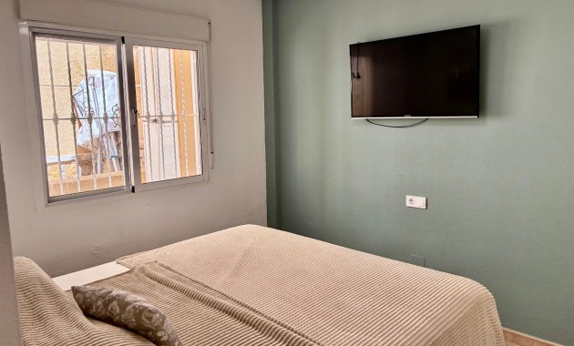 Sale - Apartment / flat -
Orihuela Costa - Villamartin