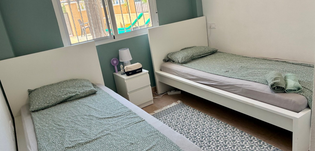 Sale - Apartment / flat -
Orihuela Costa - Villamartin
