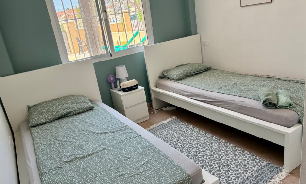 Sale - Apartment / flat -
Orihuela Costa - Villamartin
