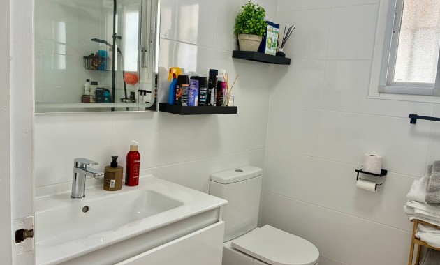 Sale - Apartment / flat -
Orihuela Costa - Villamartin
