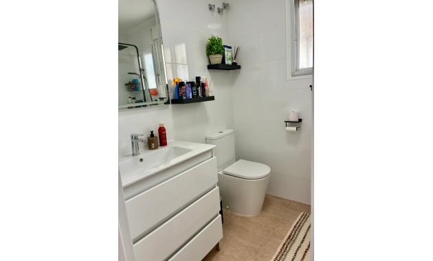 Sale - Apartment / flat -
Orihuela Costa - Villamartin