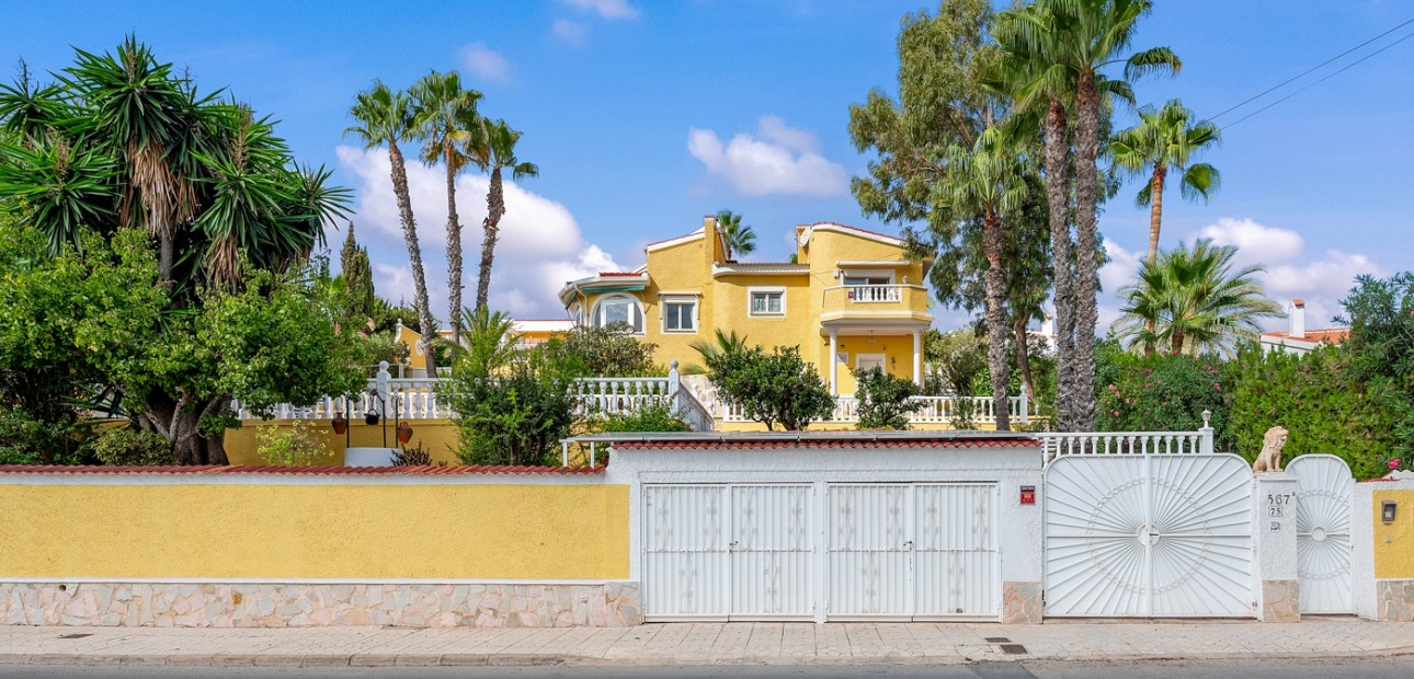 Sale - Detached Villa -
Ciudad Quesada - Ciudad Quesada - Town