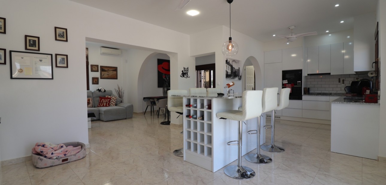 Sale - Country Property -
Daya Vieja - Daya Vieja - Country
