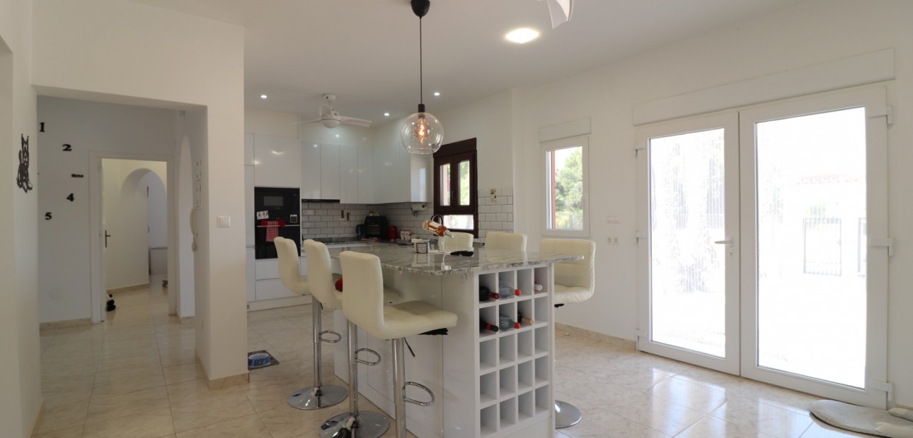 Sale - Country Property -
Daya Vieja - Daya Vieja - Country