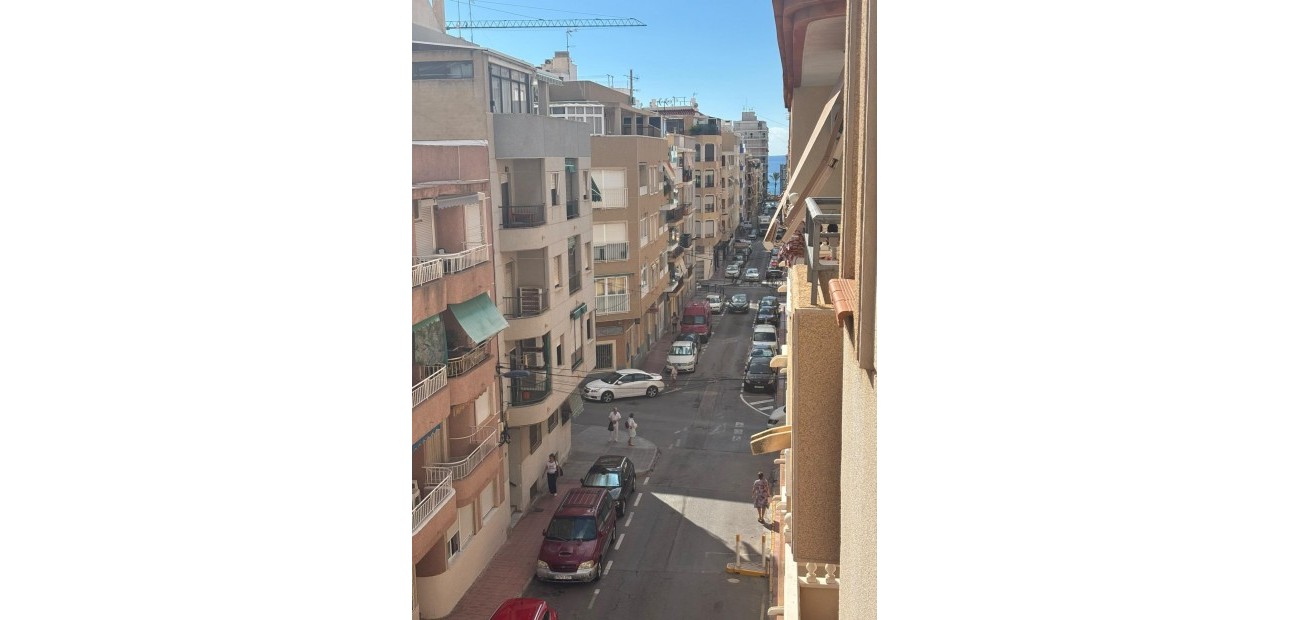 Sale - Apartment / flat -
Torrevieja - Estacion de autobuses