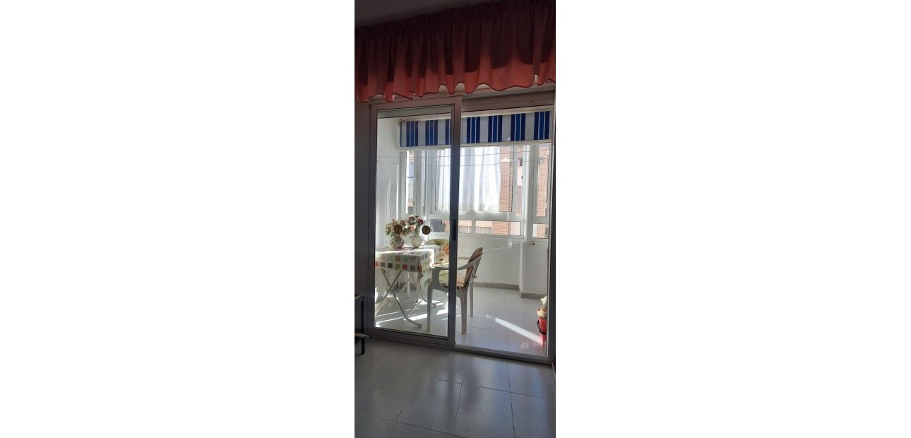 Sale - Apartment / flat -
Torrevieja - Estacion de autobuses