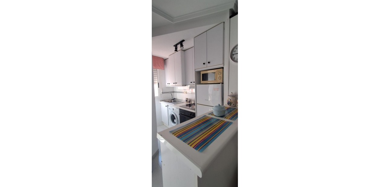 Sale - Apartment / flat -
Torrevieja - Estacion de autobuses
