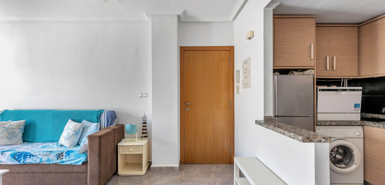 Sale - Apartment / flat -
Torrevieja - Rocio del Mar