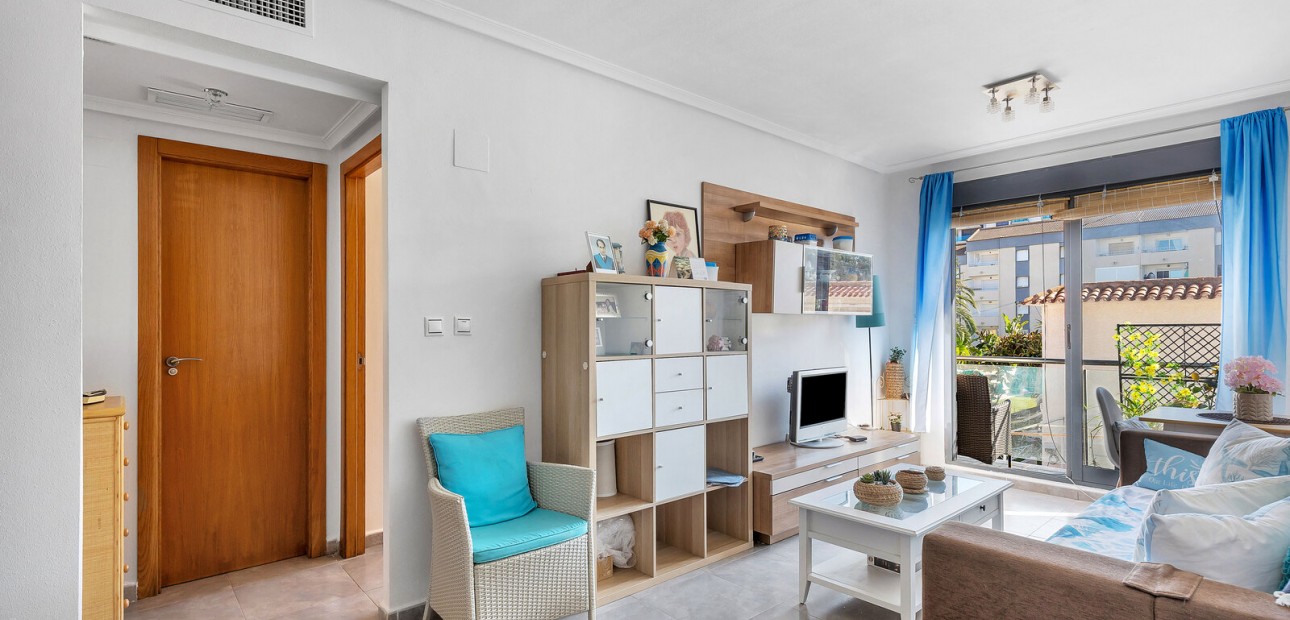 Sale - Apartment / flat -
Torrevieja - Rocio del Mar
