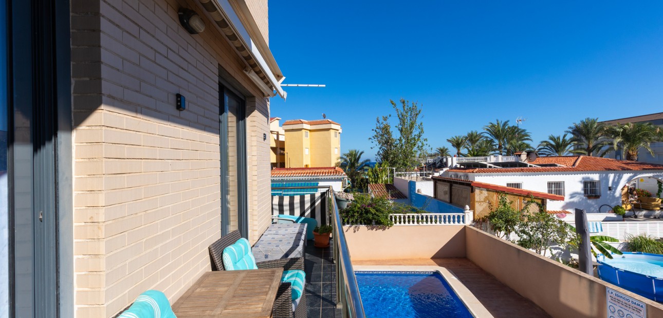 Sale - Apartment / flat -
Torrevieja - Rocio del Mar