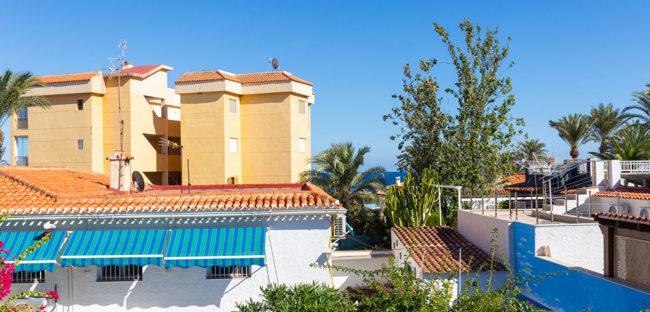 Sale - Apartment / flat -
Torrevieja - Rocio del Mar