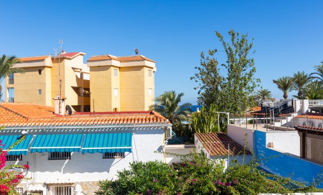 Sale - Apartment / flat -
Torrevieja - Rocio del Mar