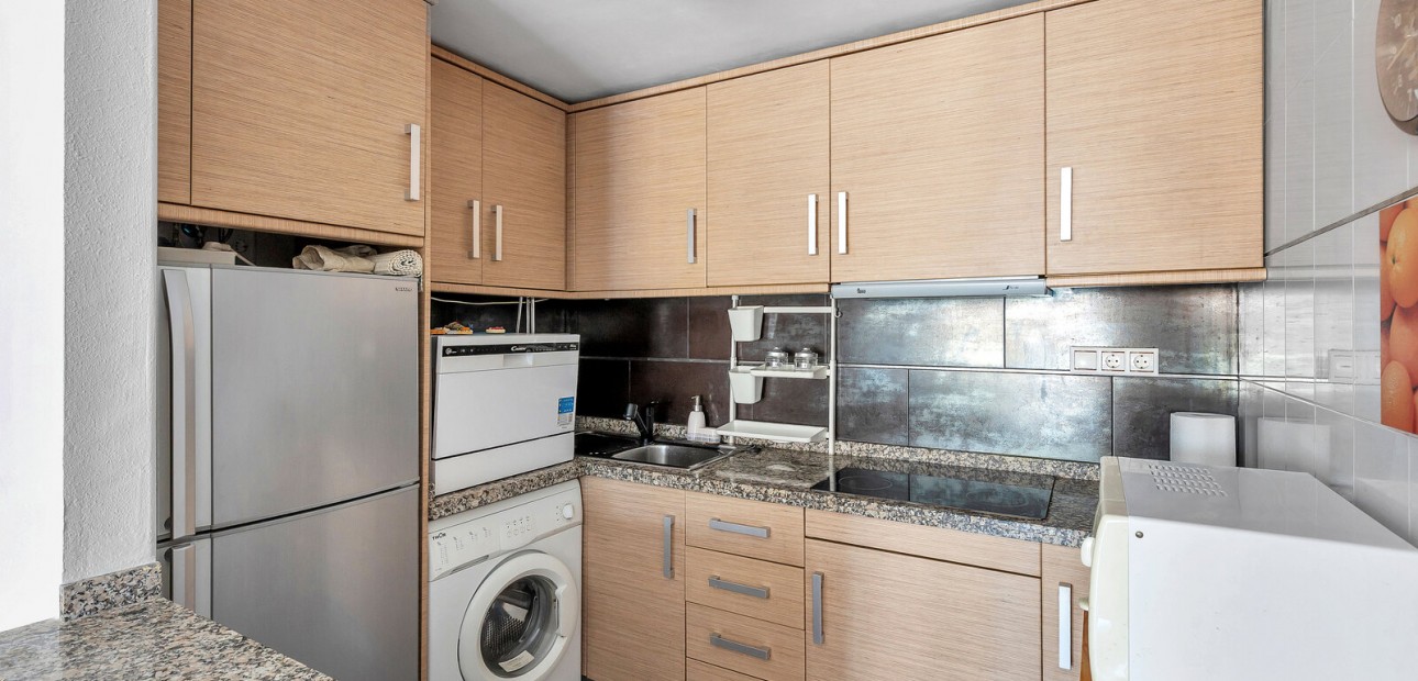 Sale - Apartment / flat -
Torrevieja - Rocio del Mar