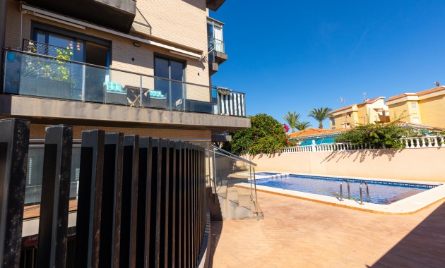 Sale - Apartment / flat -
Torrevieja - Rocio del Mar