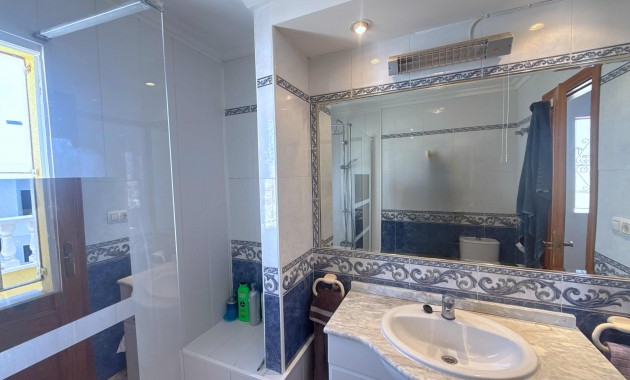 Sale - Townhouse -
Orihuela Costa - La Zenia