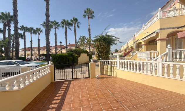 Sale - Townhouse -
Orihuela Costa - La Zenia