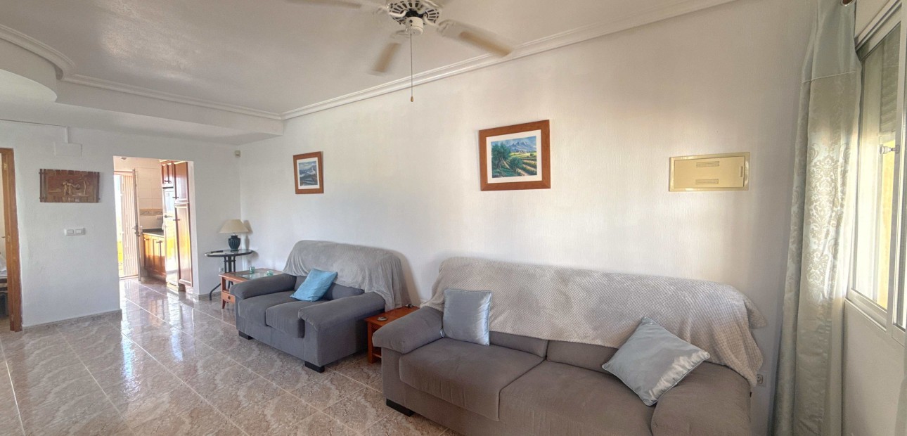Sale - Townhouse -
Orihuela Costa - La Zenia