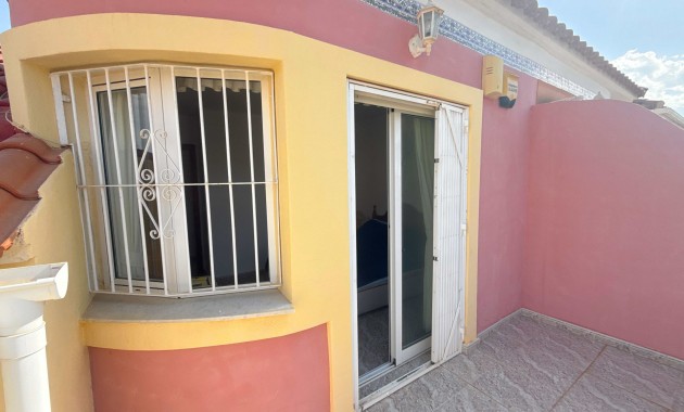 Sale - Townhouse -
Orihuela Costa - La Zenia