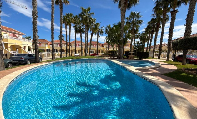 Sale - Townhouse -
Orihuela Costa - La Zenia