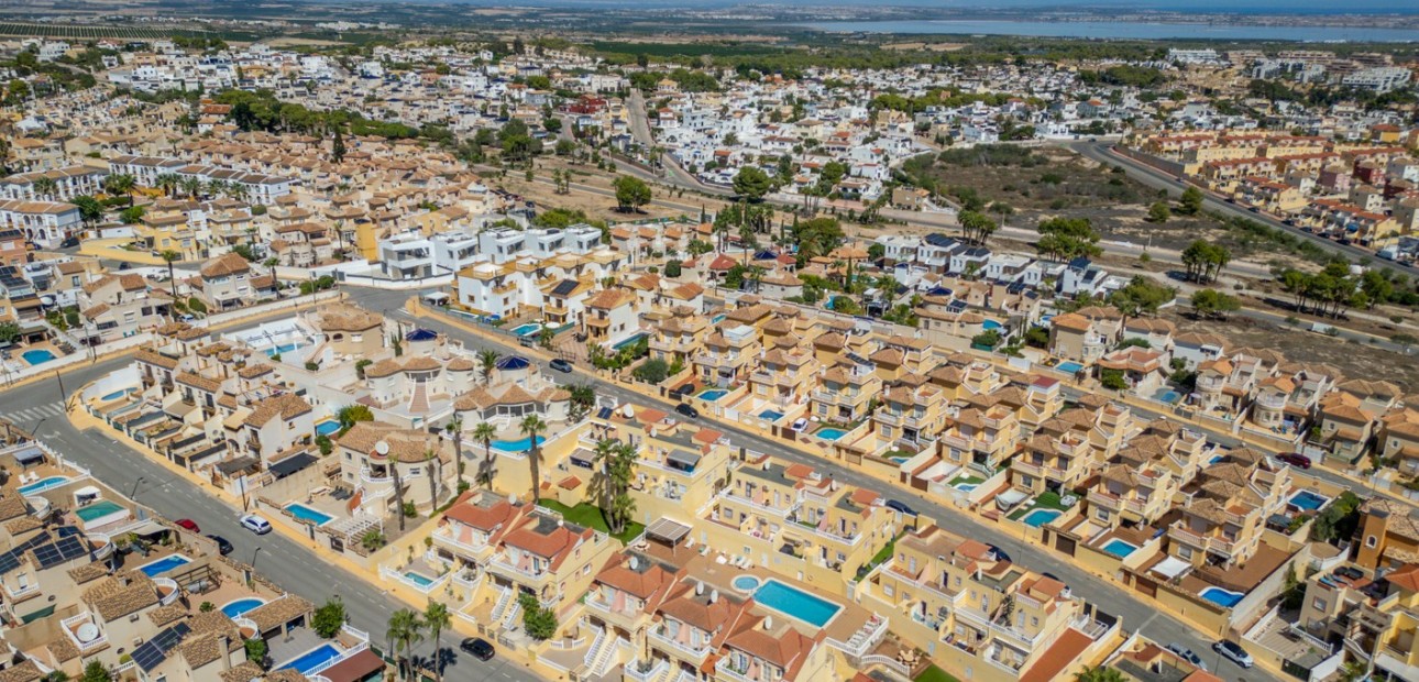 Sale - Townhouse -
Orihuela Costa - Las Filipinas